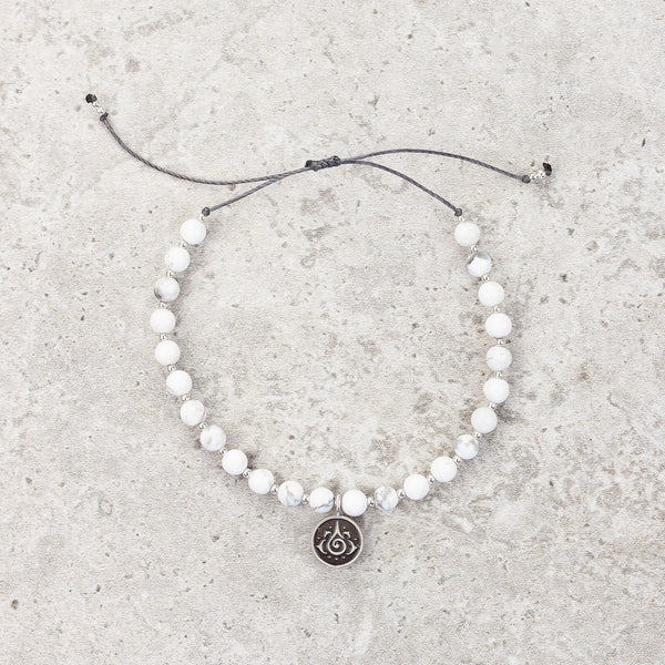 Howlite Bracelet - Calm & Patient